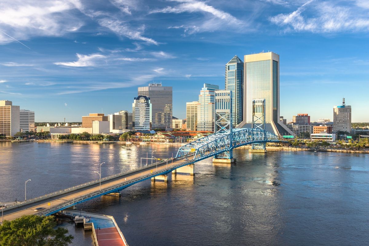 jacksonville-florida-usa-downtown-city-skyline-2021-08-26-18-13-19-utc